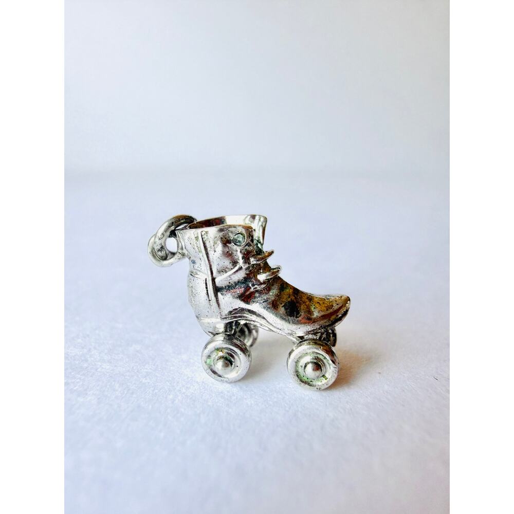 Vintage Sterling Silver Roller Skate Charm Moving Wheels 3D Moveable Pendant